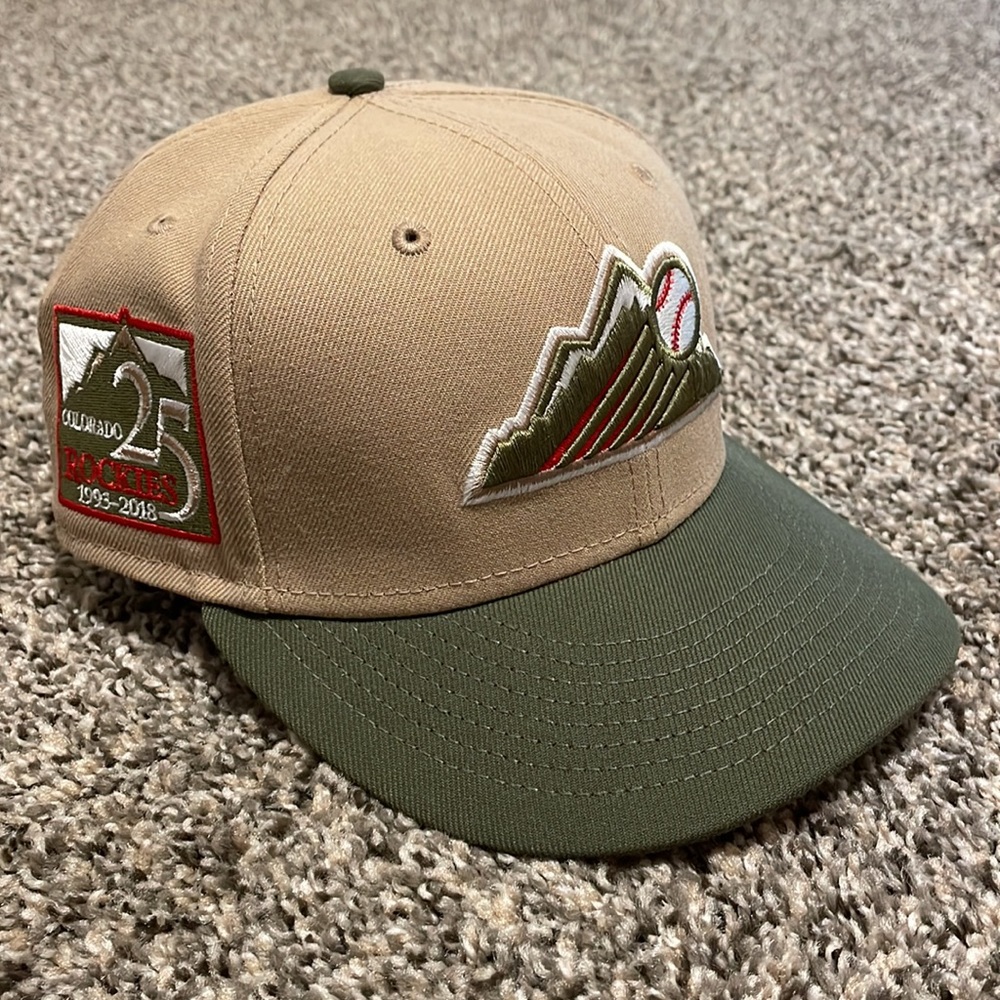 Colorado Rockies Side Patch New Era Fitted Hat Rare Collectible MLB Topperz